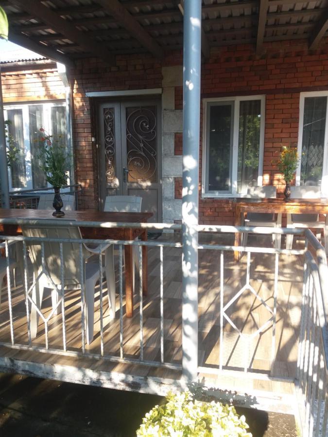 Guest House Darejani 쿠타이시 외부 사진