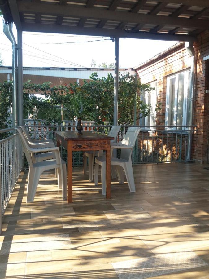 Guest House Darejani 쿠타이시 외부 사진